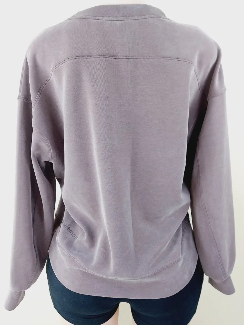Lululemon Women's Dusty Purple Soft Perfectly Oversized Crop Sweatshirt Size 4